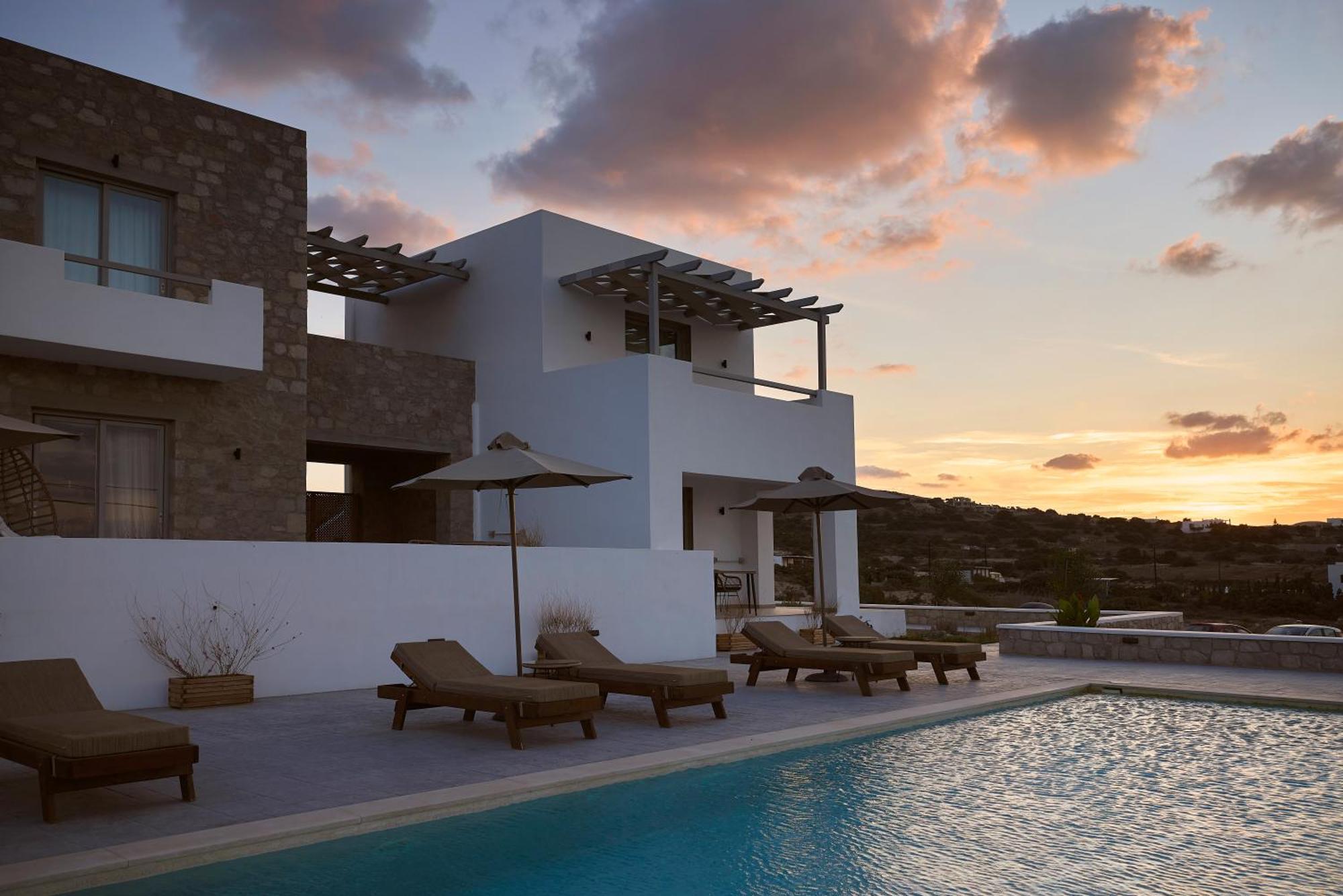 Kedros Milos Suites Adamantas  Exterior photo