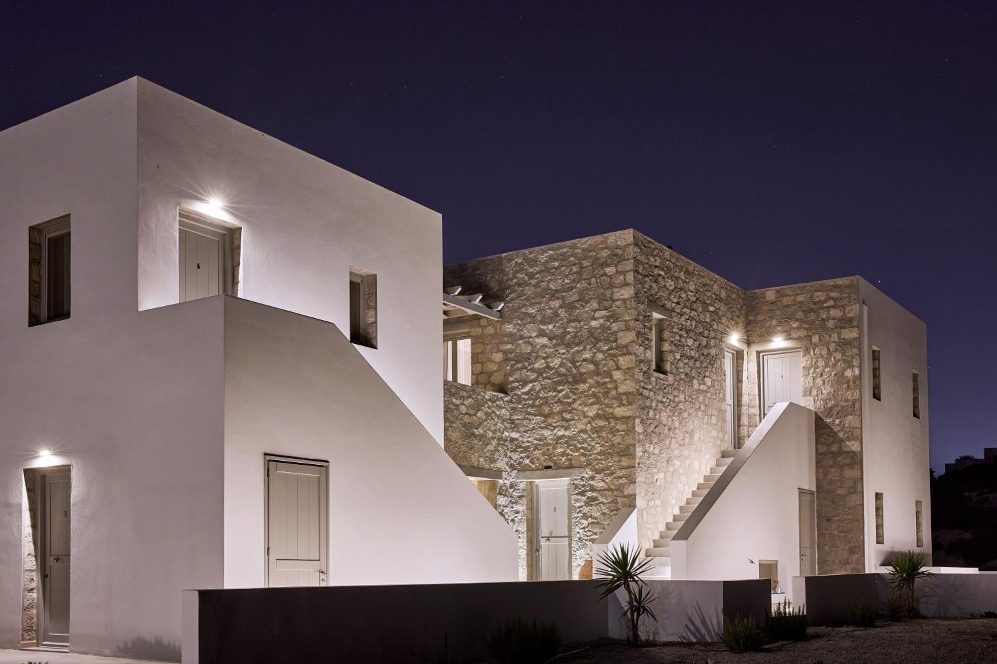 Kedros Milos Suites Adamantas  Exterior photo