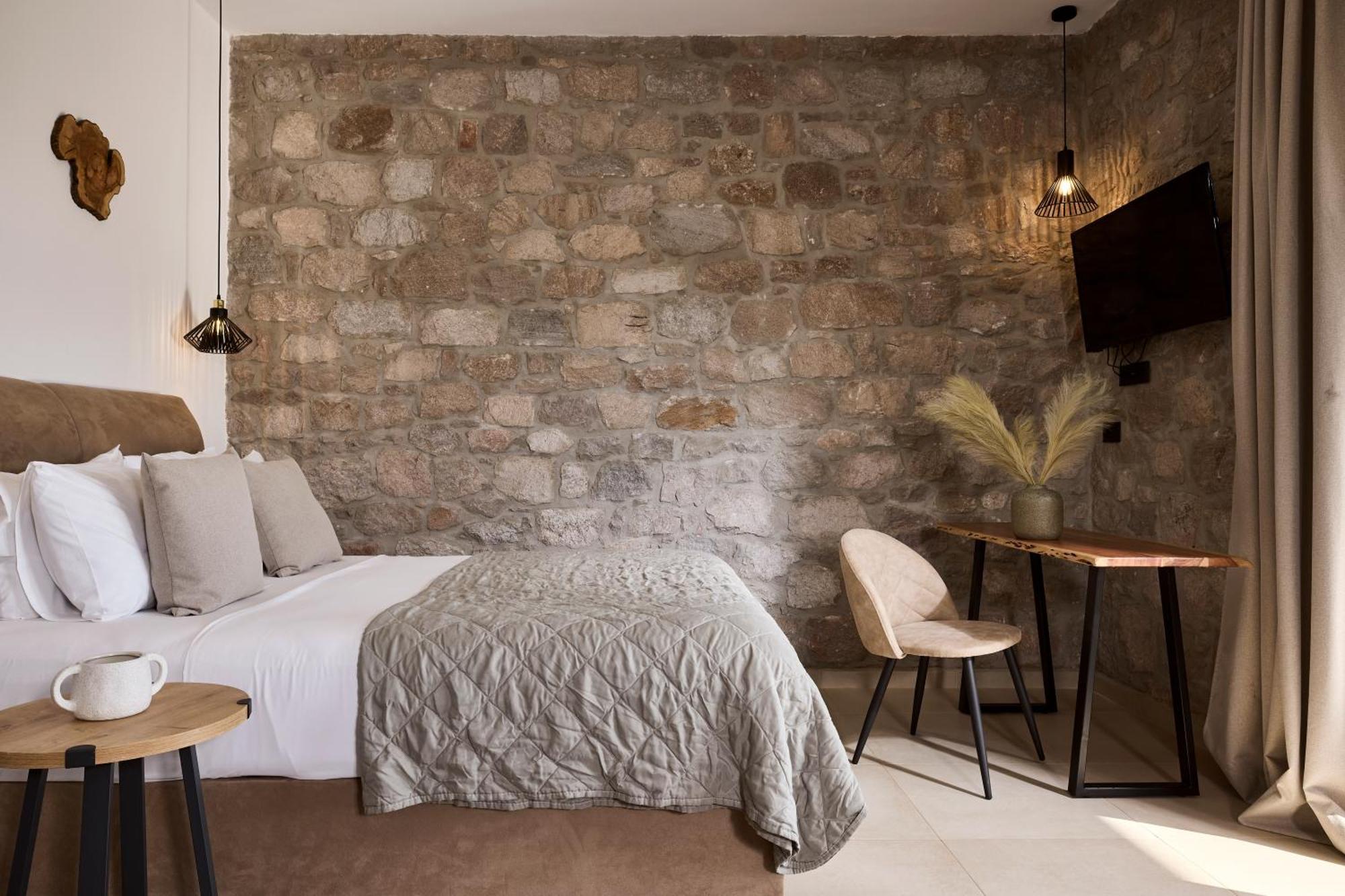 Kedros Milos Suites Adamantas  Exterior photo