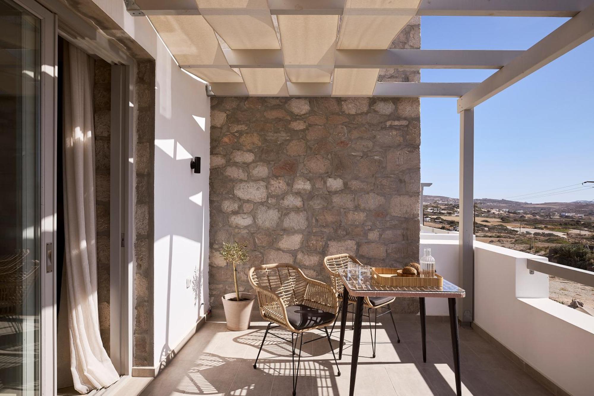Kedros Milos Suites Adamantas  Room photo